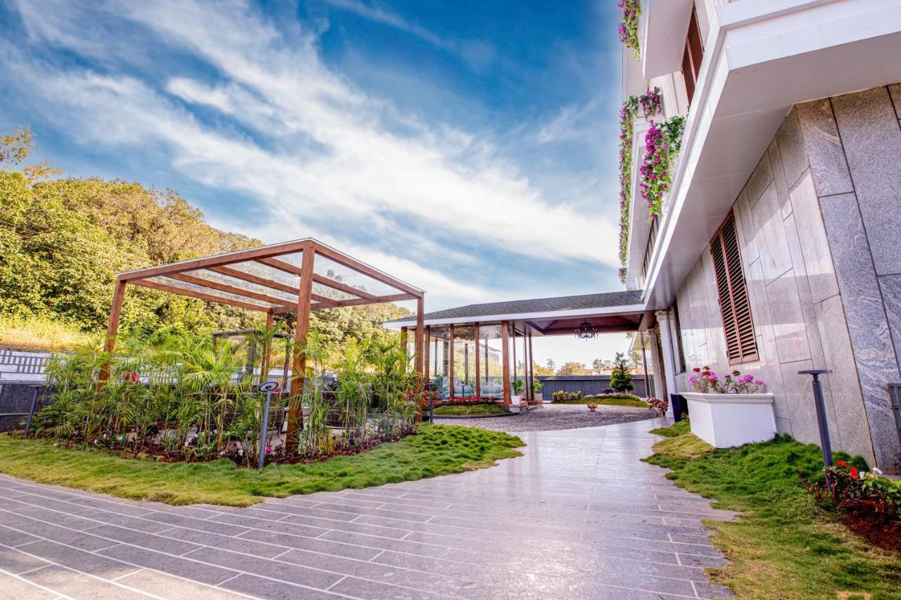 Leela Resort, The Exotic Boutique Hotel - Pure Veg Махабалешвар Экстерьер фото