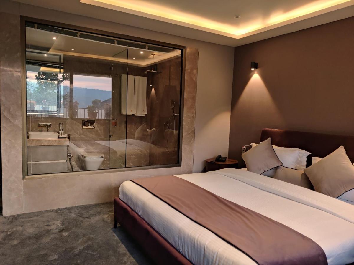 Leela Resort, The Exotic Boutique Hotel - Pure Veg Махабалешвар Экстерьер фото
